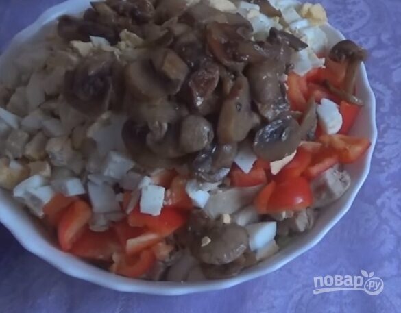 Пекинская капуста с курицей и грибами