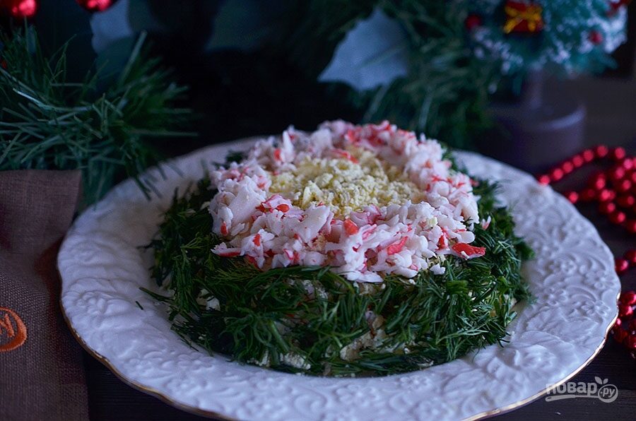 Салат "Нежный" с крабовыми палочками и сыром