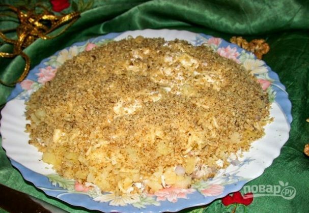 Салат слоеный с курицей